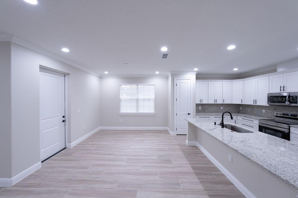 Image 26 of 42 For 15070 94th Terrace