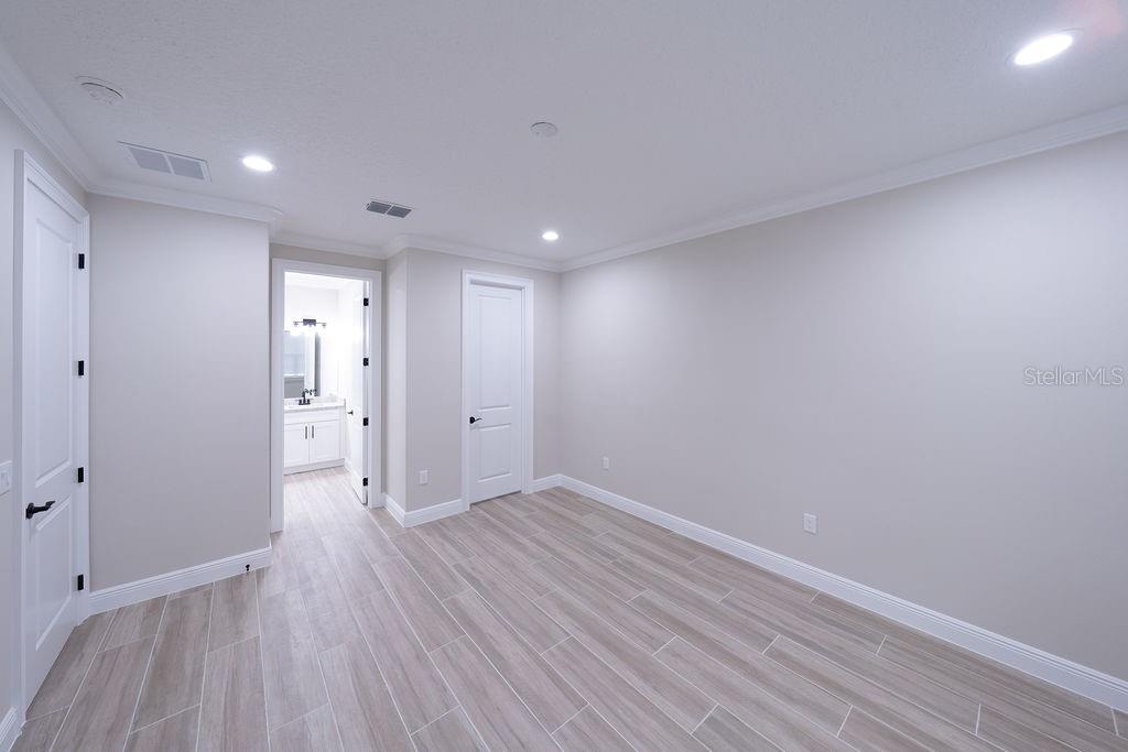 Image 6 of 42 For 15070 94th Terrace