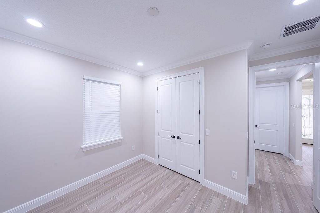 Image 8 of 42 For 15070 94th Terrace