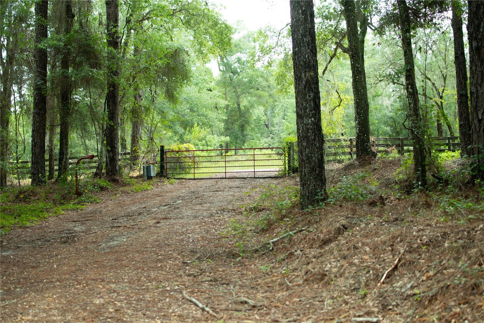 Image 3 of 19 For 4100 89th Avenue