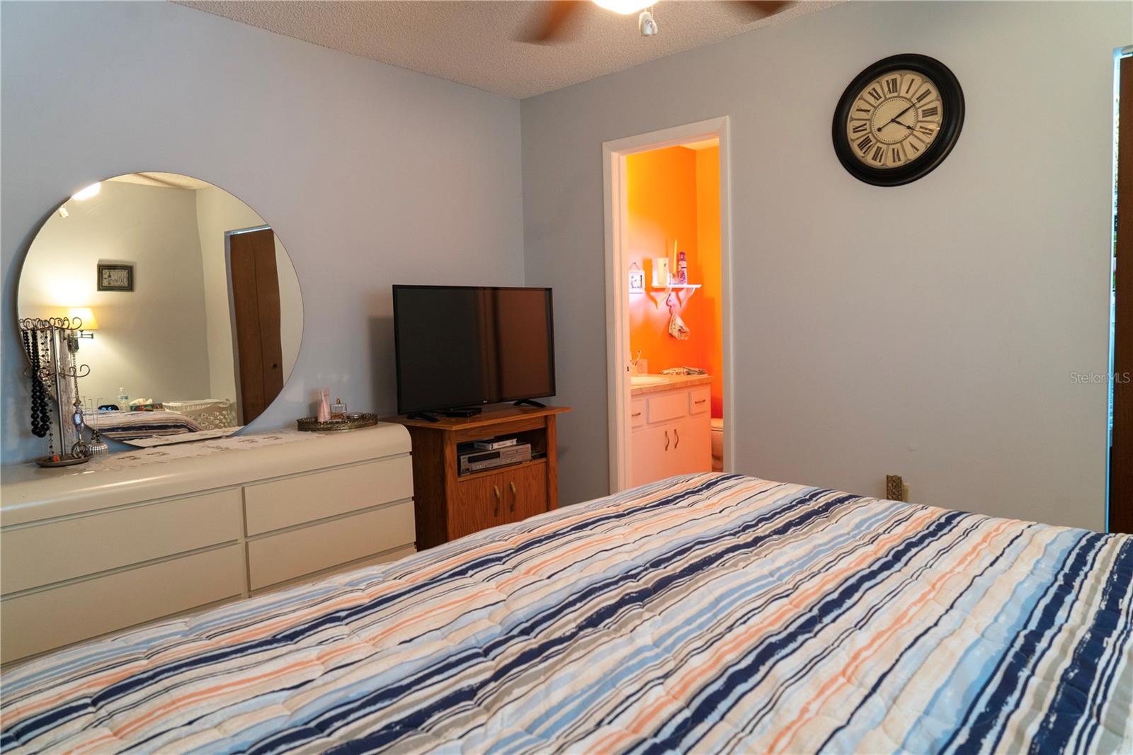 Image 12 of 16 For 10041 97th Court