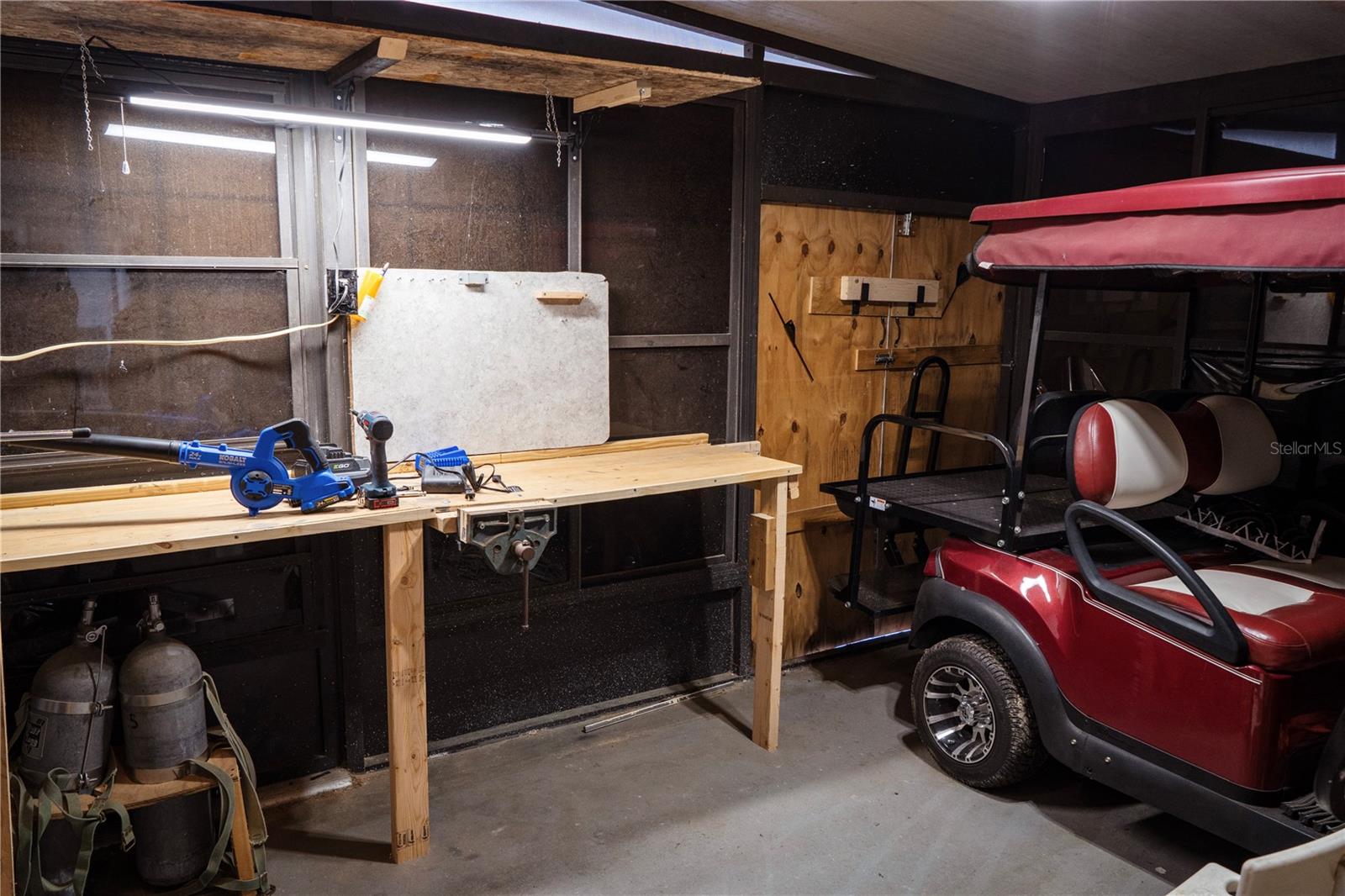 Image 14 of 16 For 10041 97th Court