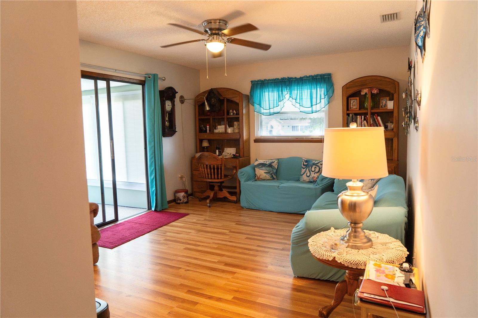 Image 8 of 16 For 10041 97th Court