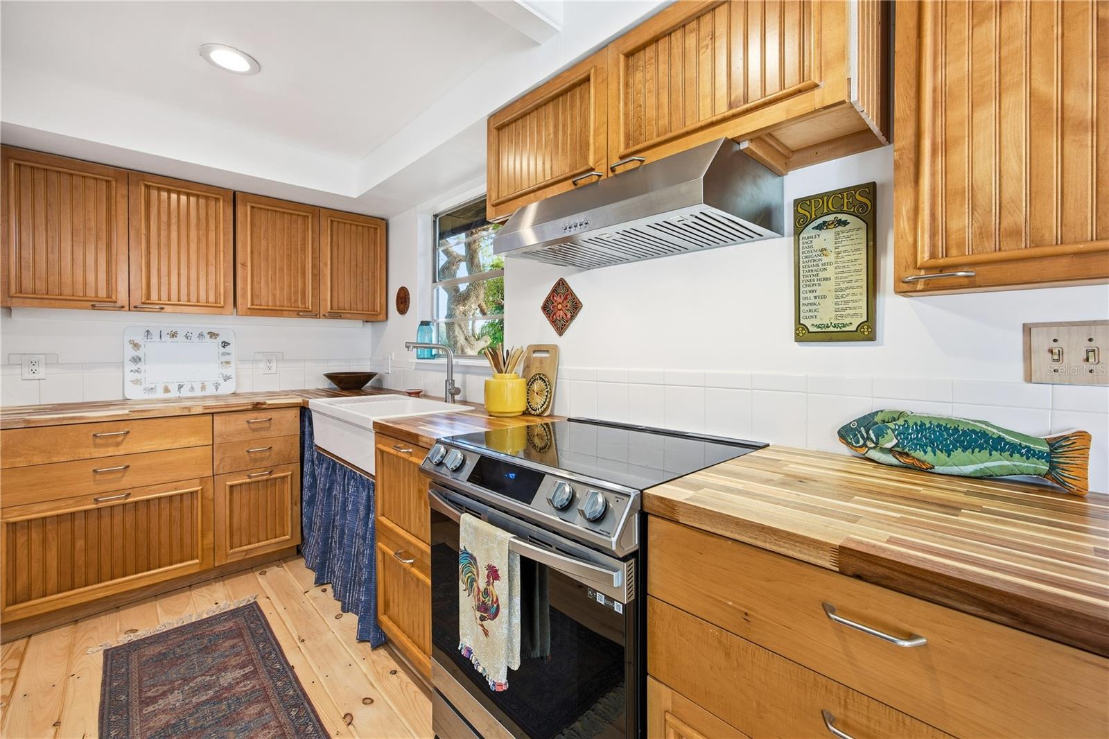 Image 10 of 30 For 23422 154th Place Road