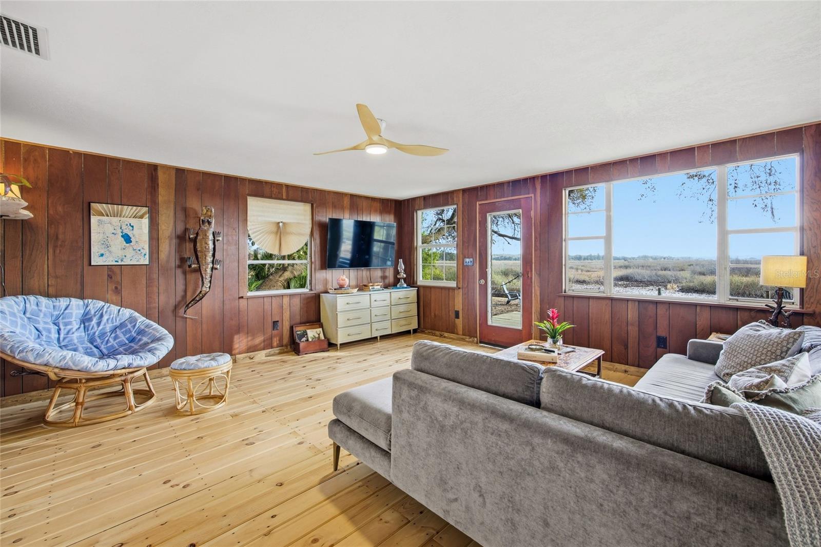 Image 3 of 30 For 23422 154th Place Road