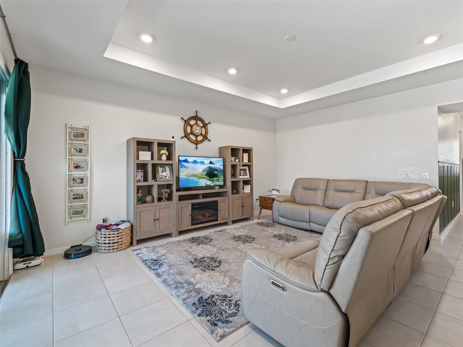 Image 16 of 50 For 7206 60th Lane