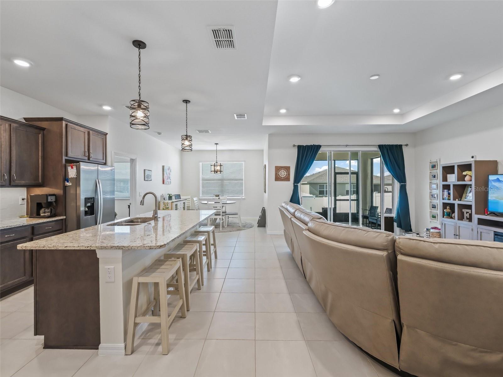 Image 7 of 50 For 7206 60th Lane