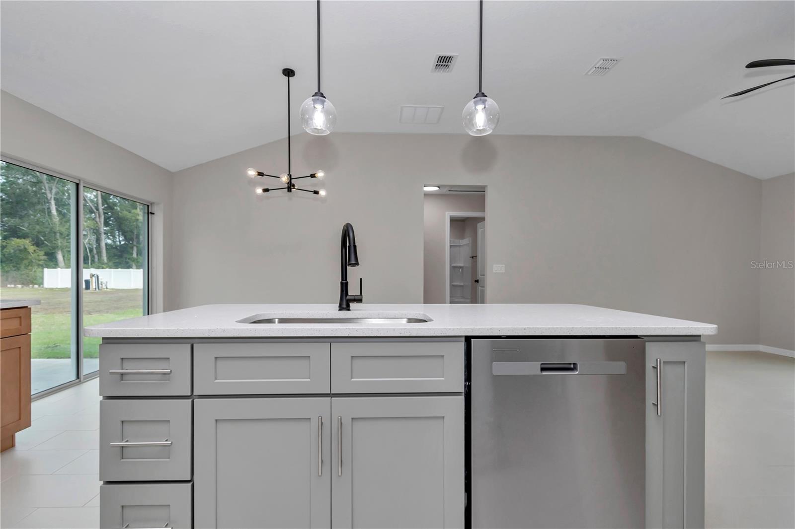 Image 5 of 27 For 6706 14th Avenue