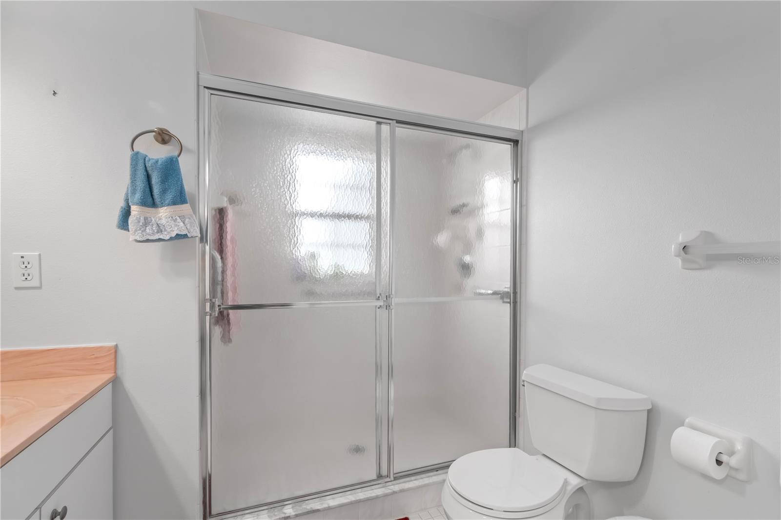 Image 23 of 31 For 6223 80th Street