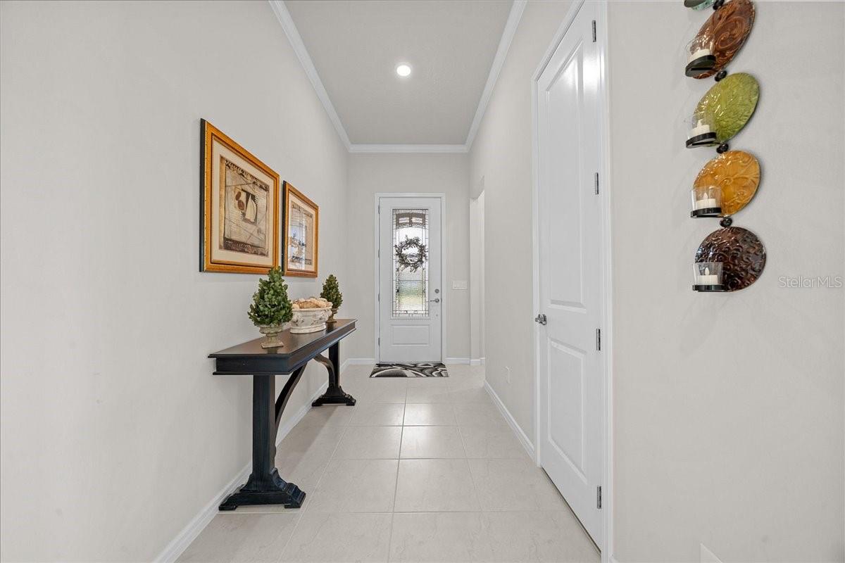 Image 19 of 98 For 5770 93rd Court