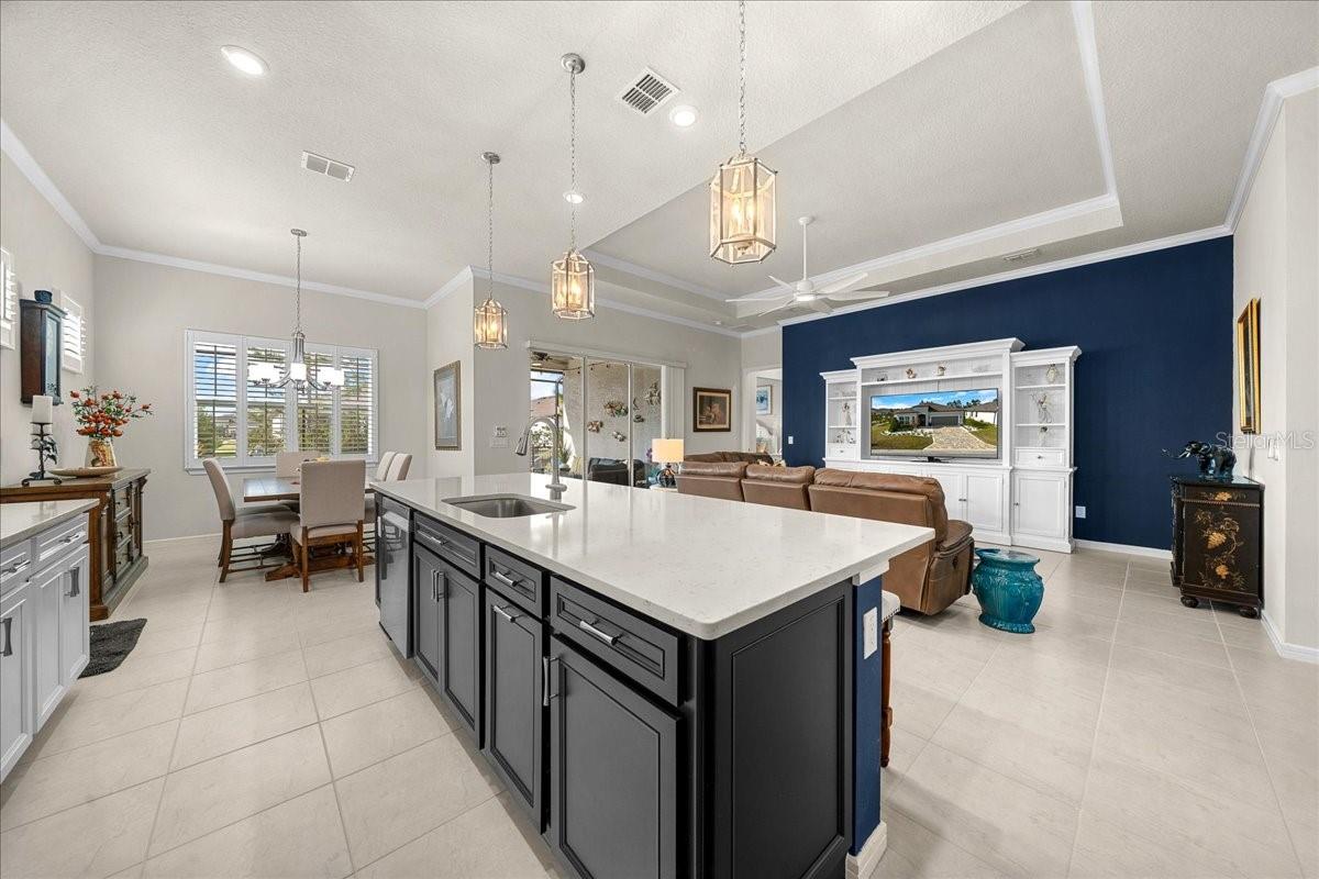 Image 23 of 98 For 5770 93rd Court