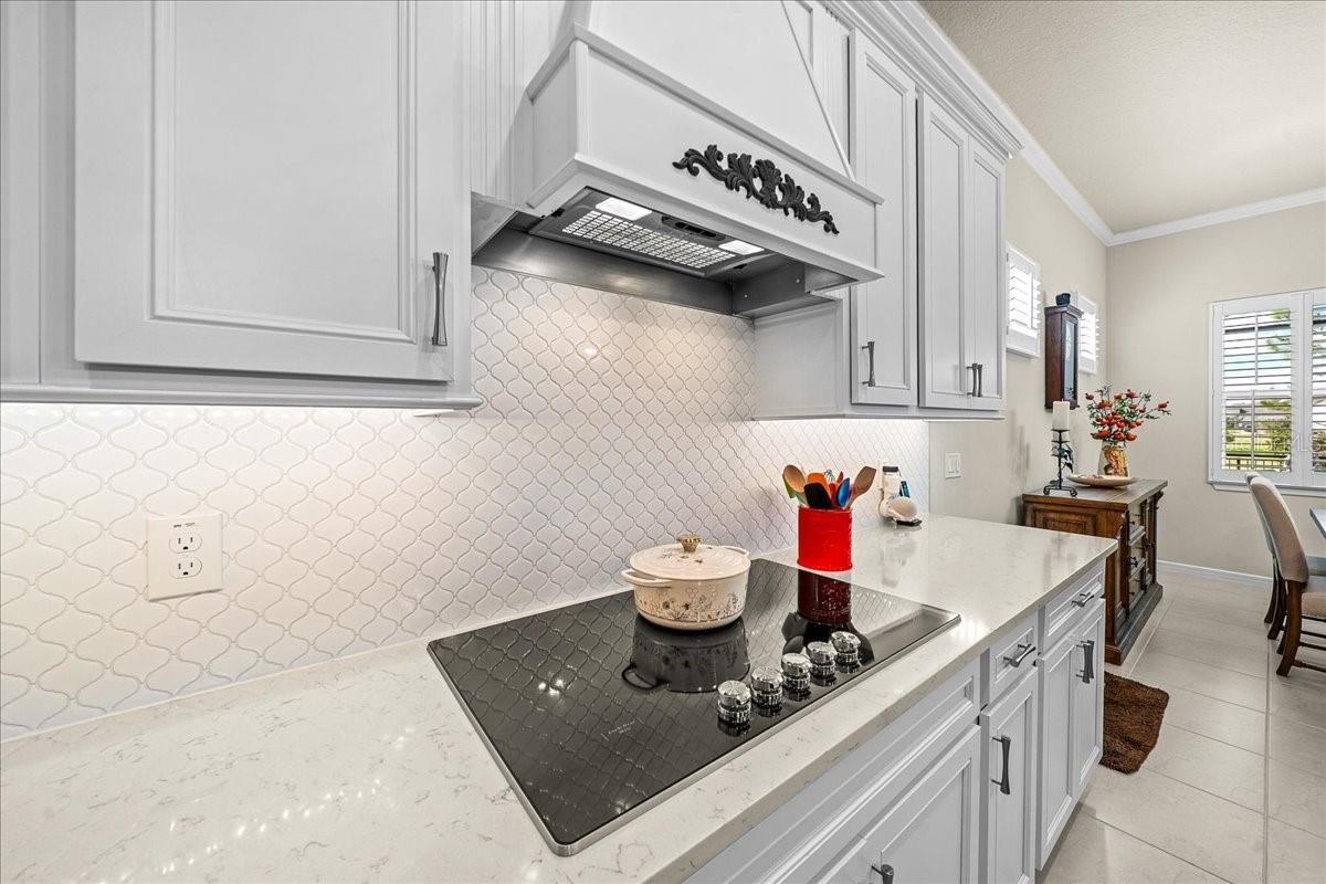 Image 31 of 98 For 5770 93rd Court