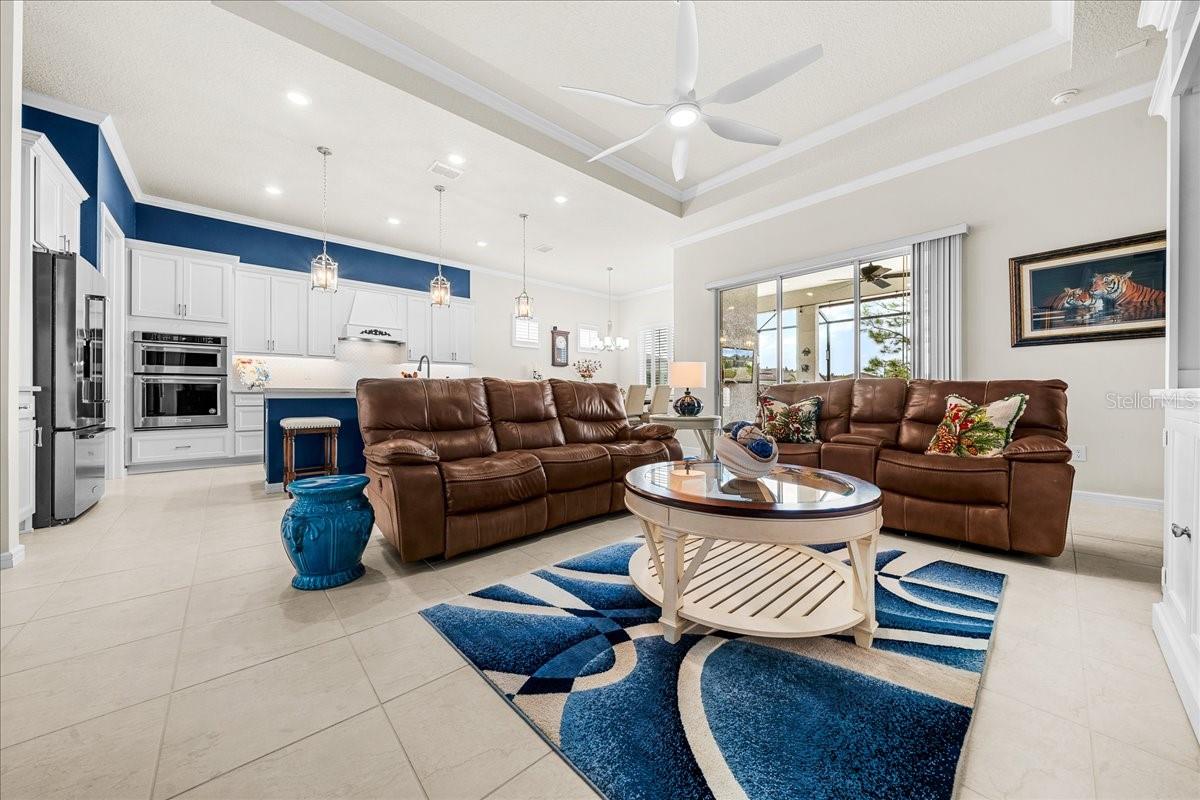 Image 36 of 98 For 5770 93rd Court