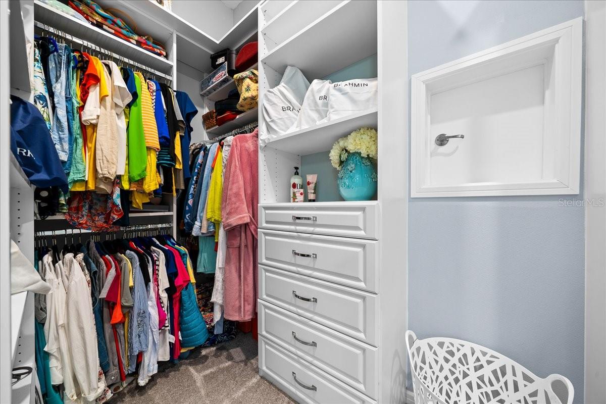 Image 51 of 98 For 5770 93rd Court