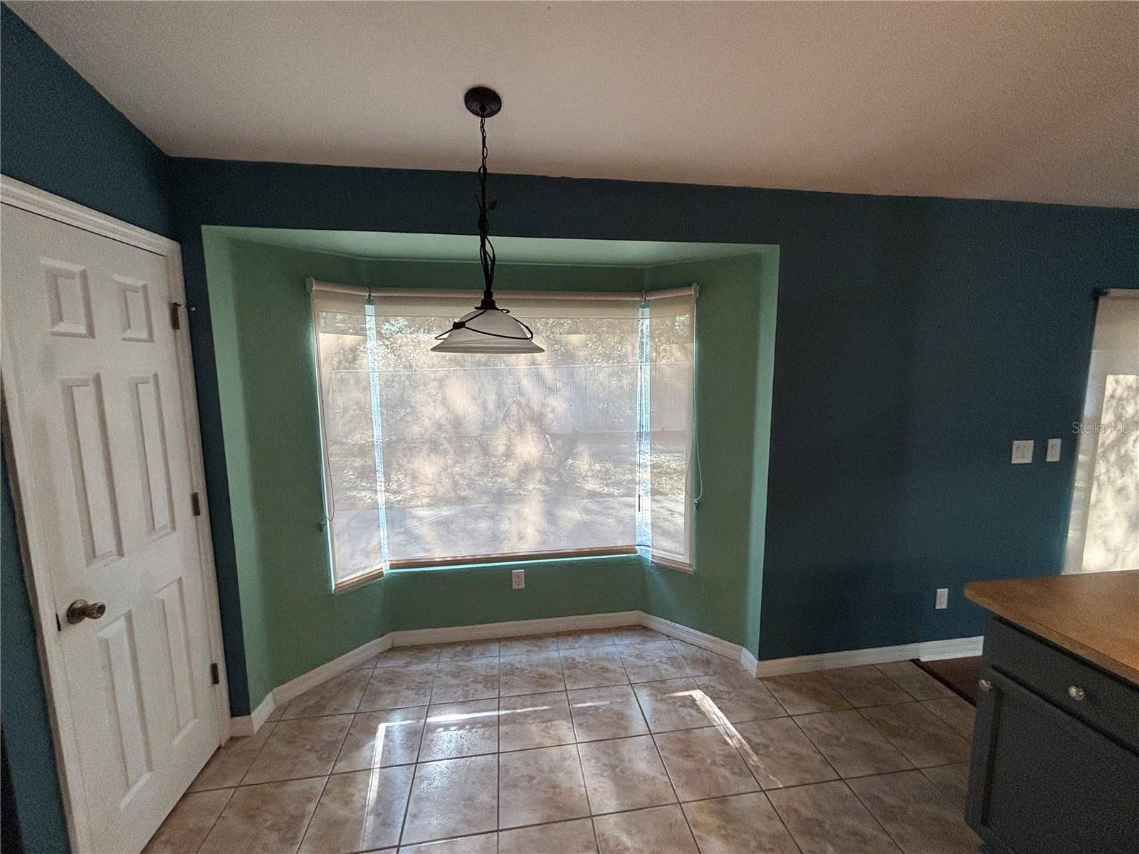 Image 19 of 31 For 13014 5th Place