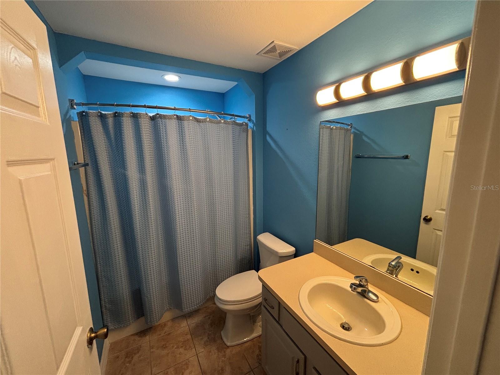 Image 20 of 31 For 13014 5th Place