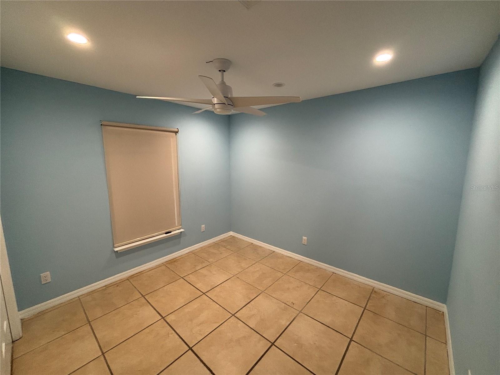 Image 21 of 31 For 13014 5th Place