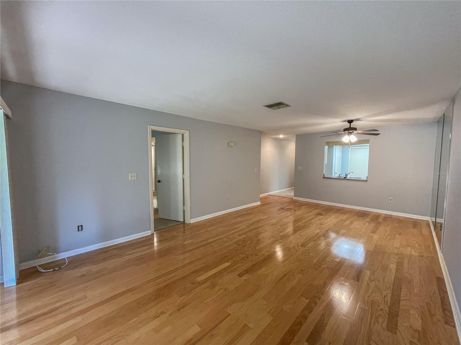 Image 12 of 27 For 63 Douglas Street 11