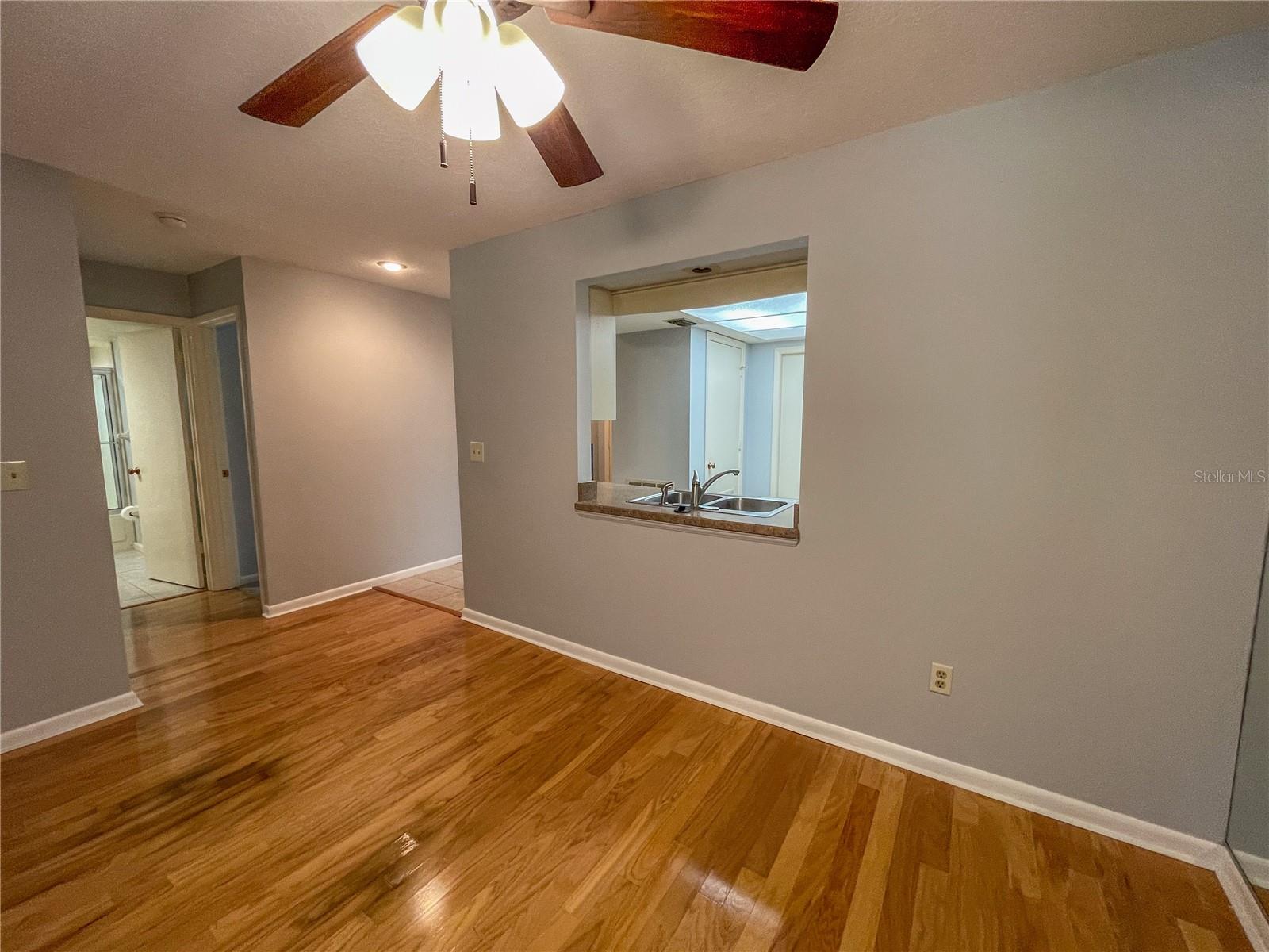 Image 8 of 27 For 63 Douglas Street 11