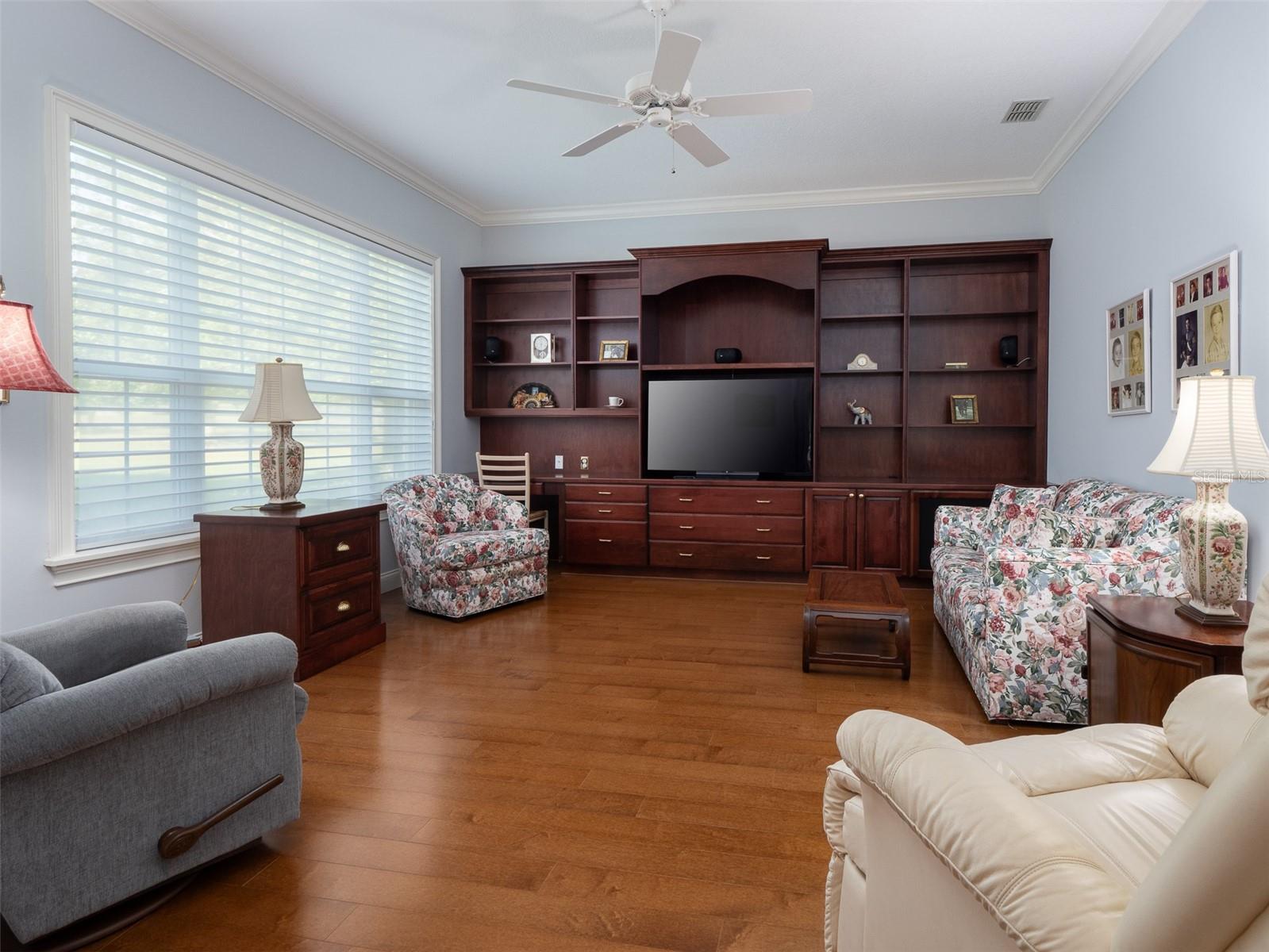 Image 12 of 31 For 7575 90th Avenue