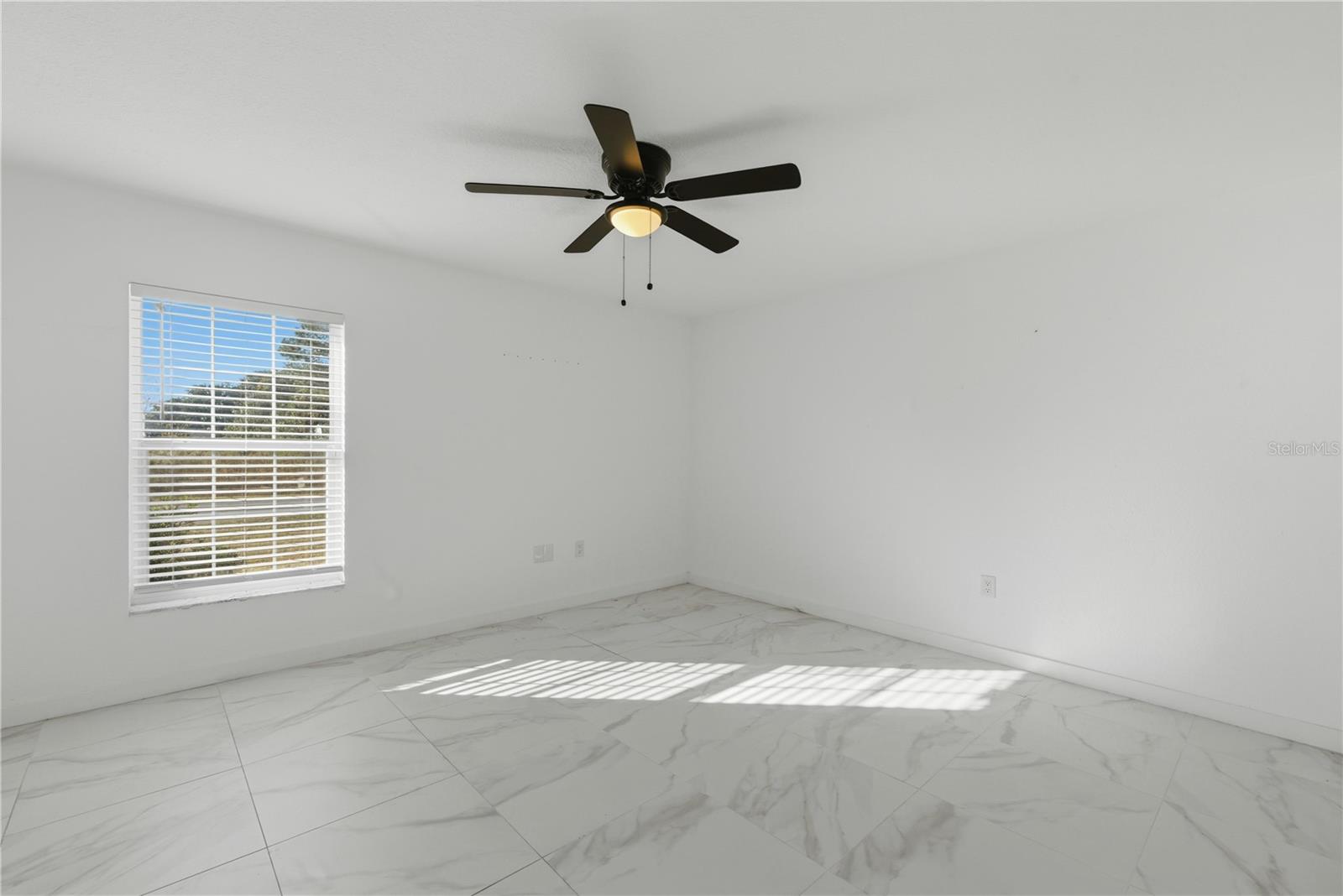 Image 11 of 25 For 16190 16th Court