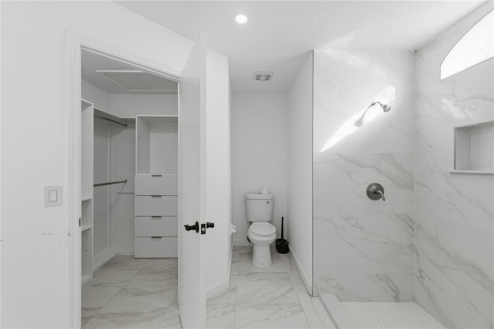 Image 13 of 25 For 16190 16th Court