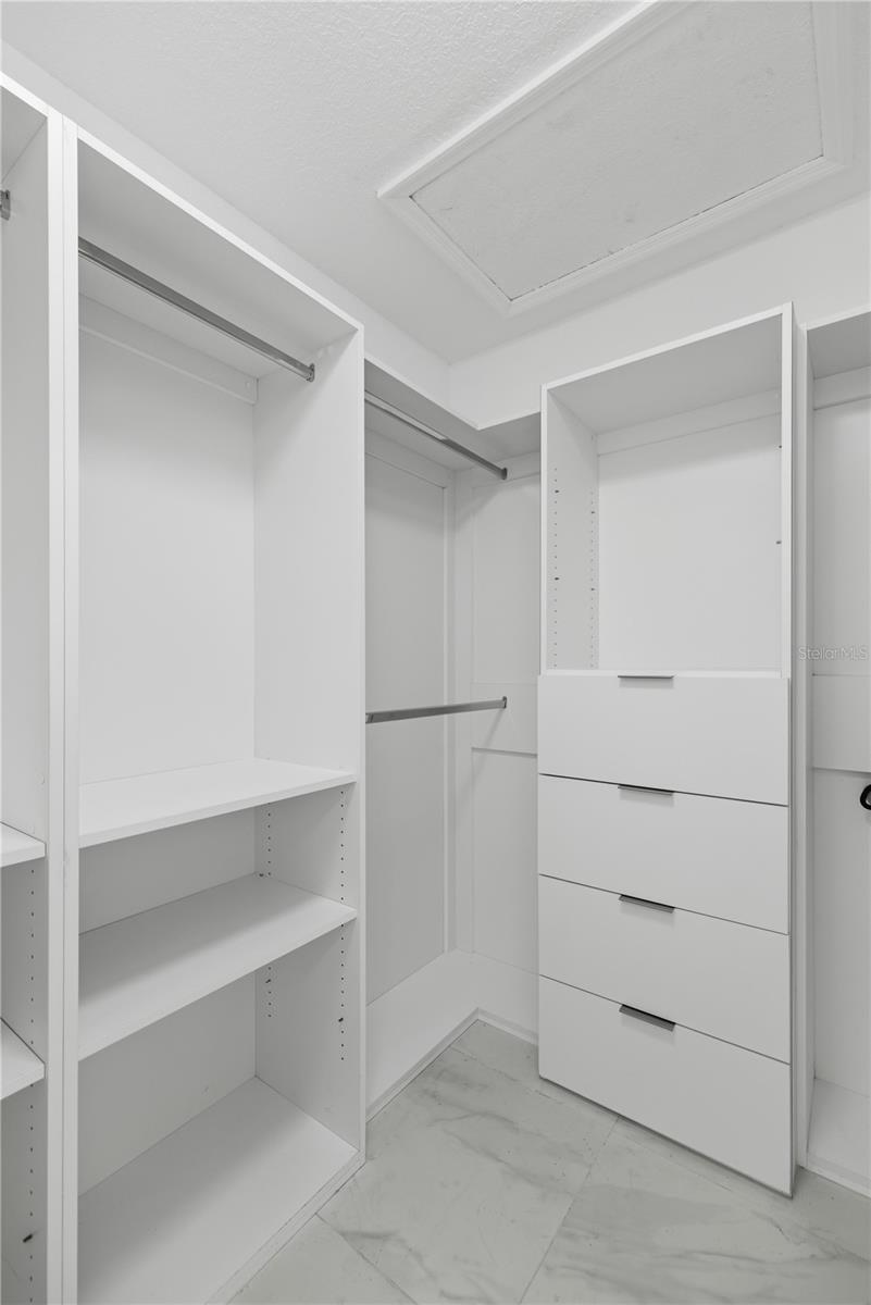 Image 14 of 25 For 16190 16th Court