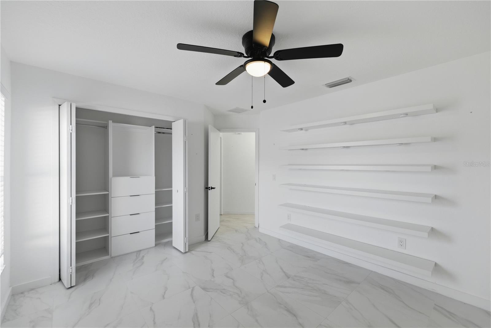 Image 16 of 25 For 16190 16th Court