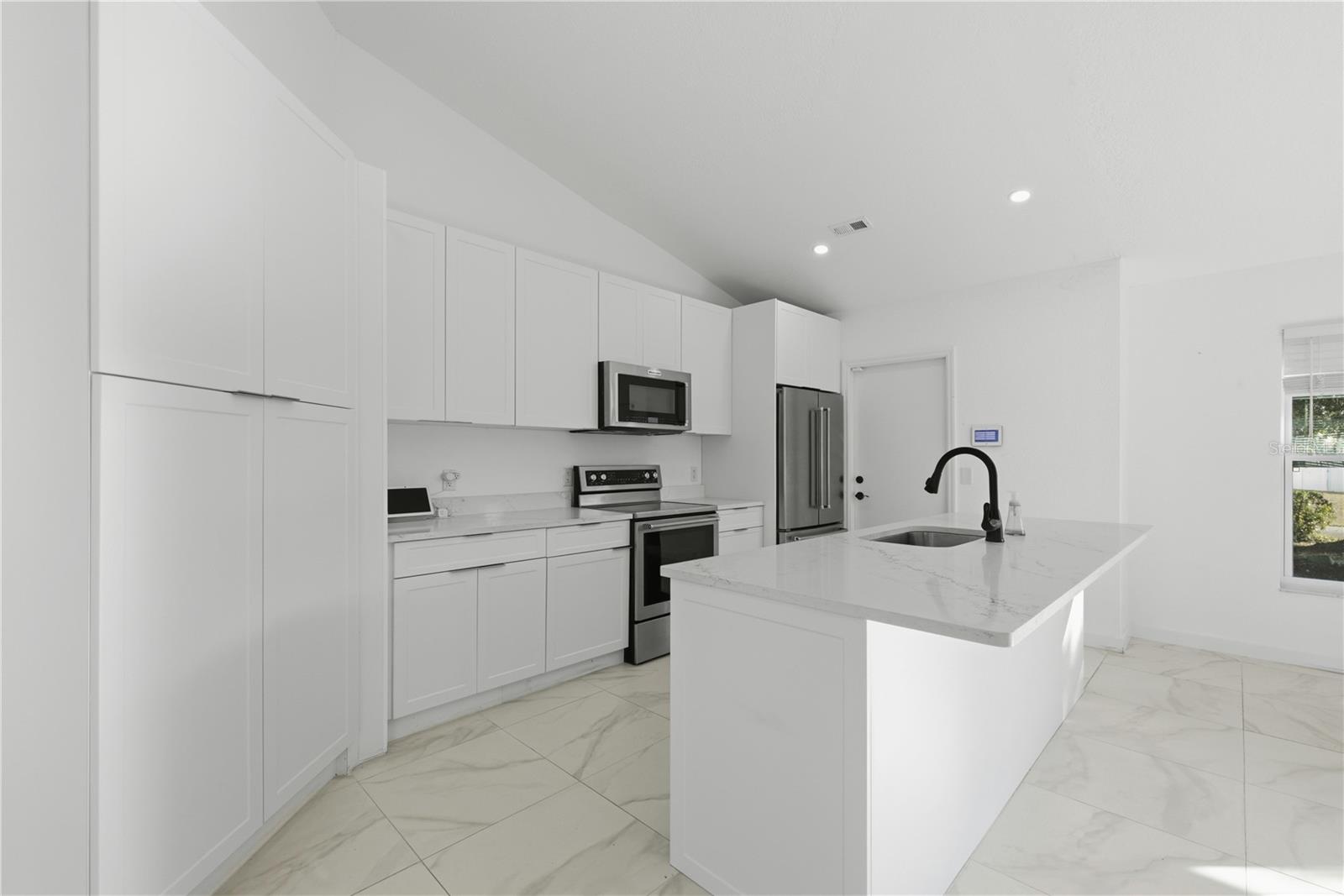 Image 8 of 25 For 16190 16th Court