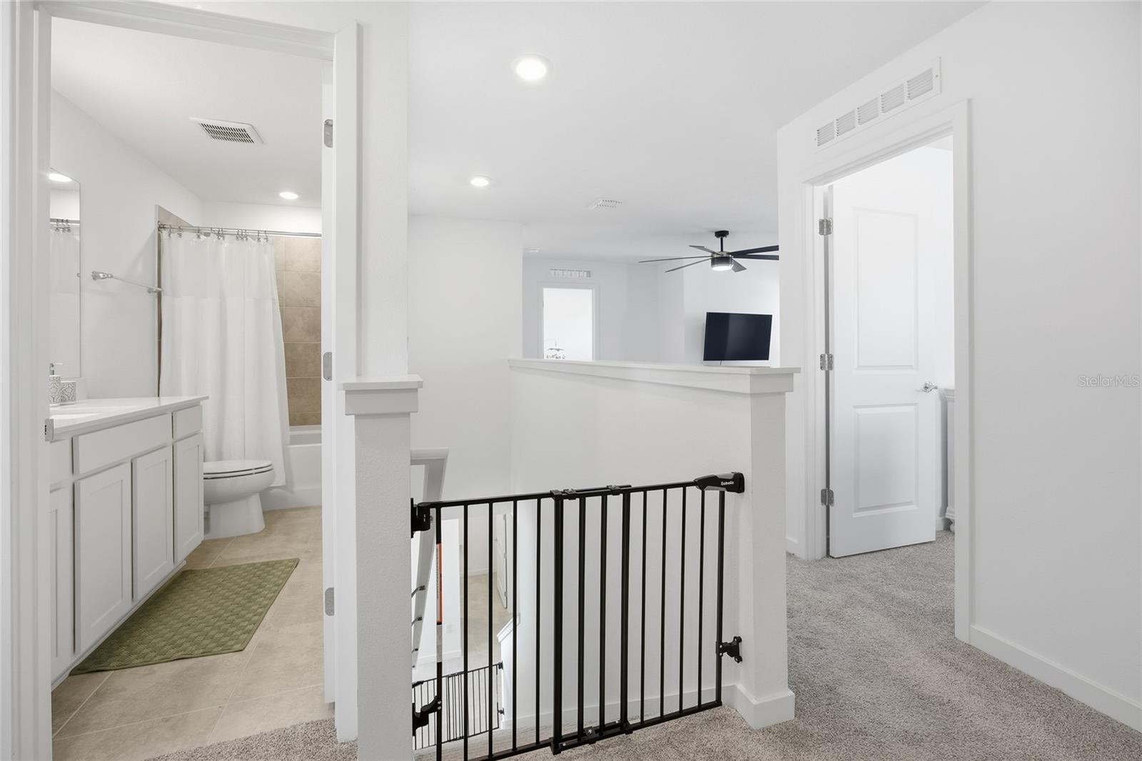 Image 23 of 58 For 4398 84th Street Road