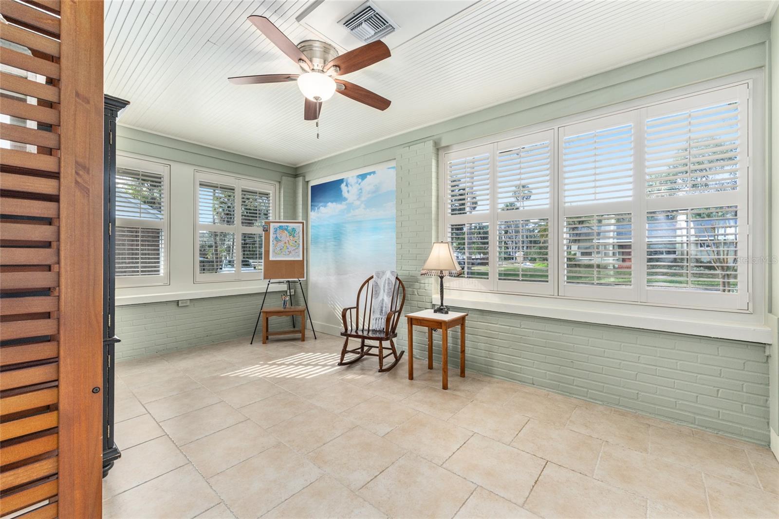 Image 21 of 100 For 1037 9th Avenue