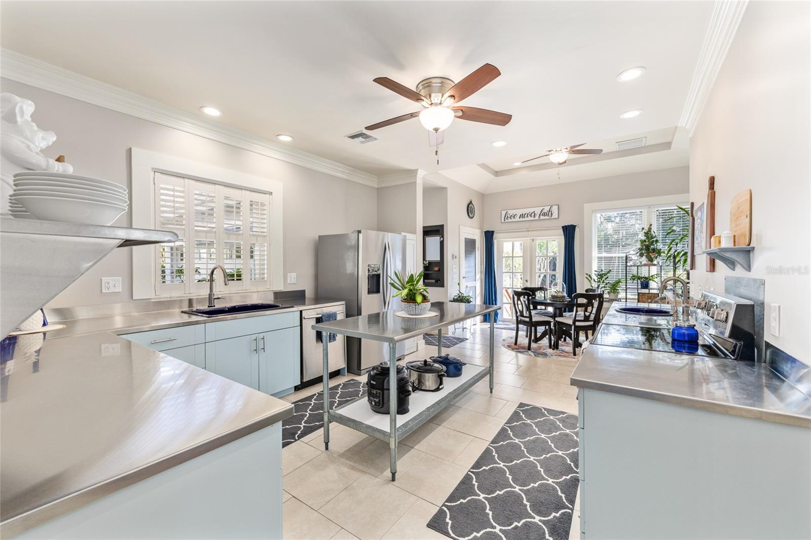 Image 3 of 100 For 1037 9th Avenue