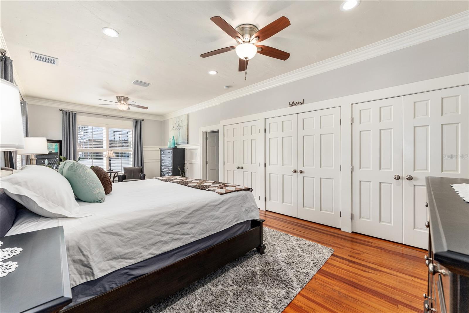 Image 32 of 100 For 1037 9th Avenue