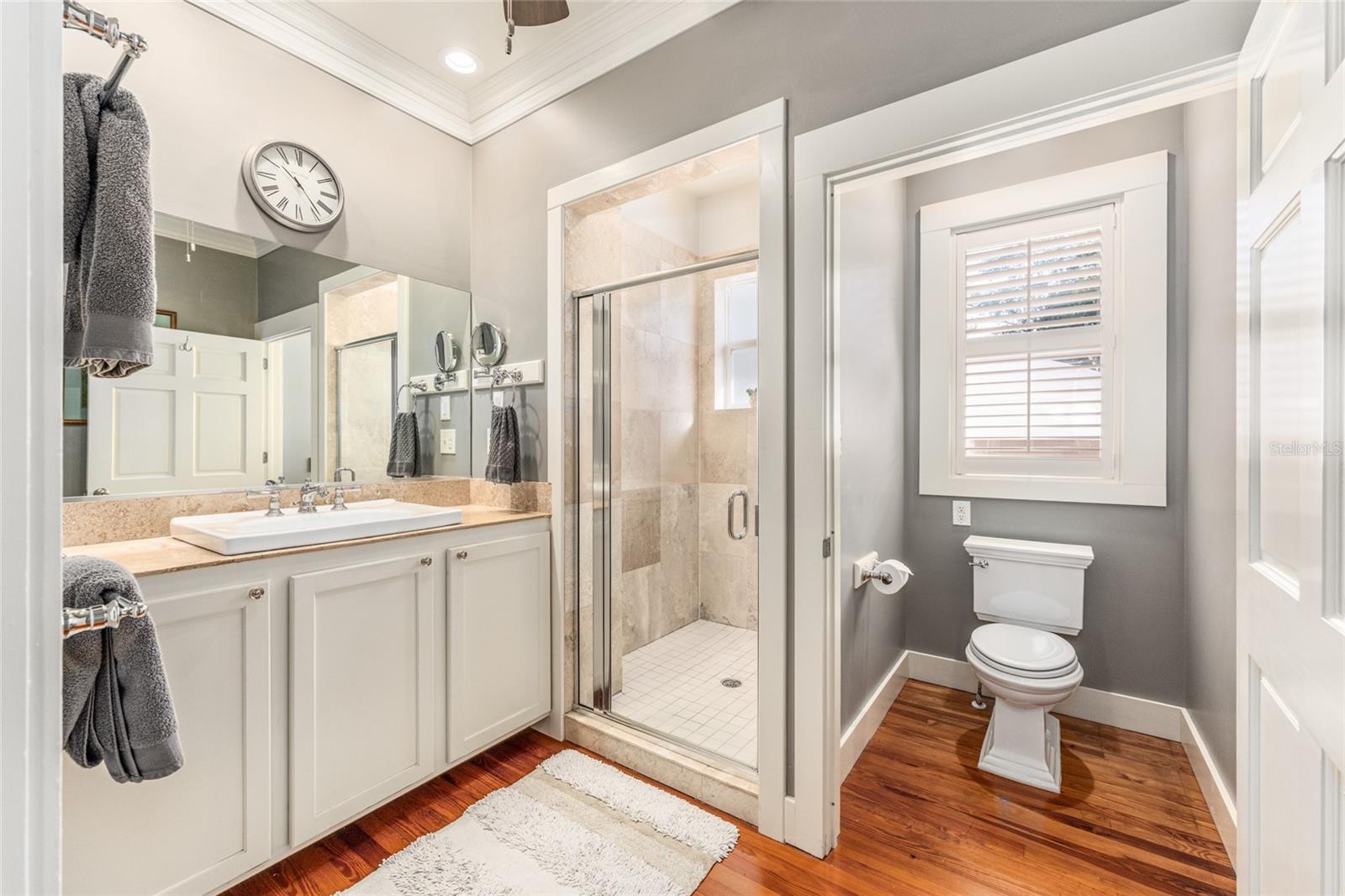 Image 33 of 100 For 1037 9th Avenue