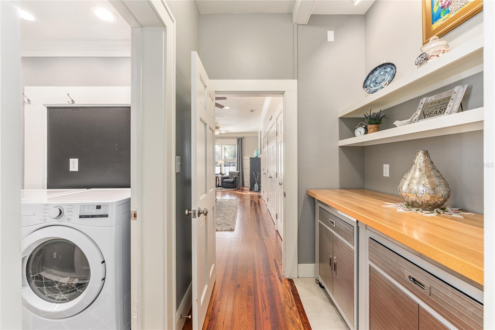 Image 36 of 100 For 1037 9th Avenue