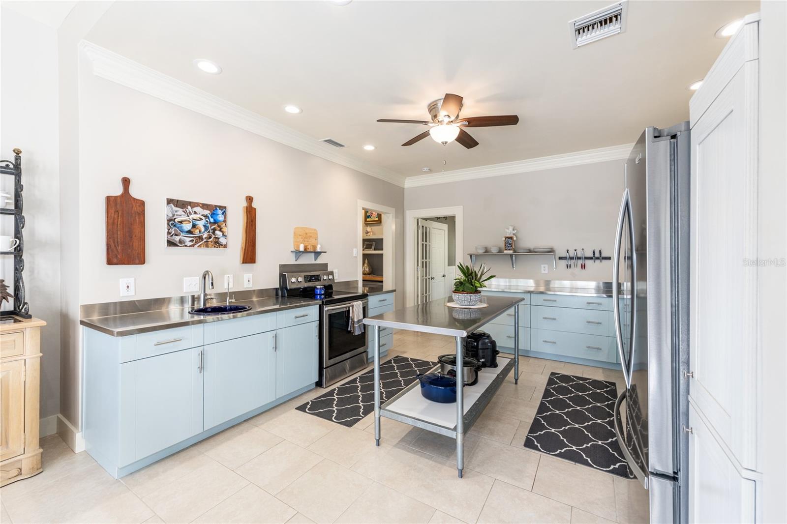 Image 40 of 100 For 1037 9th Avenue