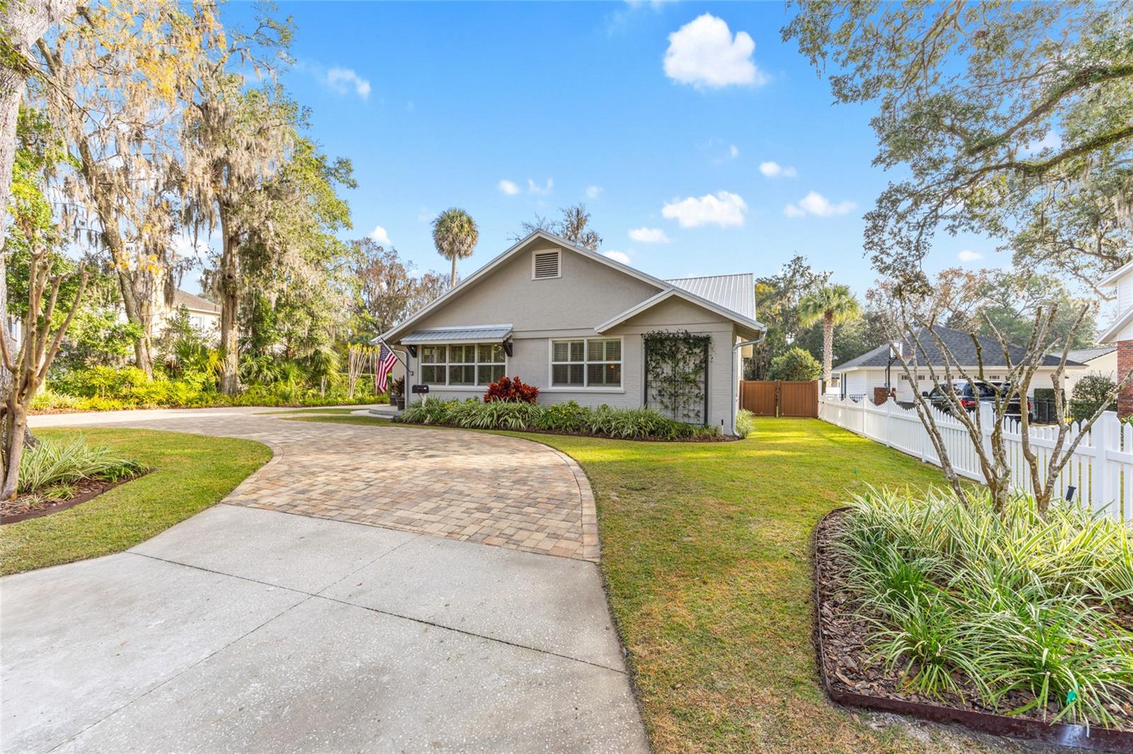 Image 60 of 100 For 1037 9th Avenue