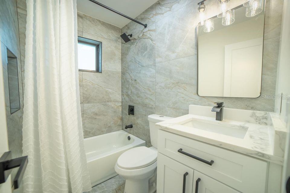 Image 14 of 62 For 809 12th Street