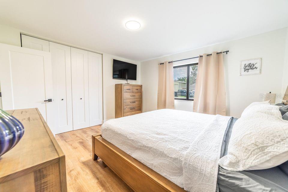 Image 17 of 62 For 809 12th Street