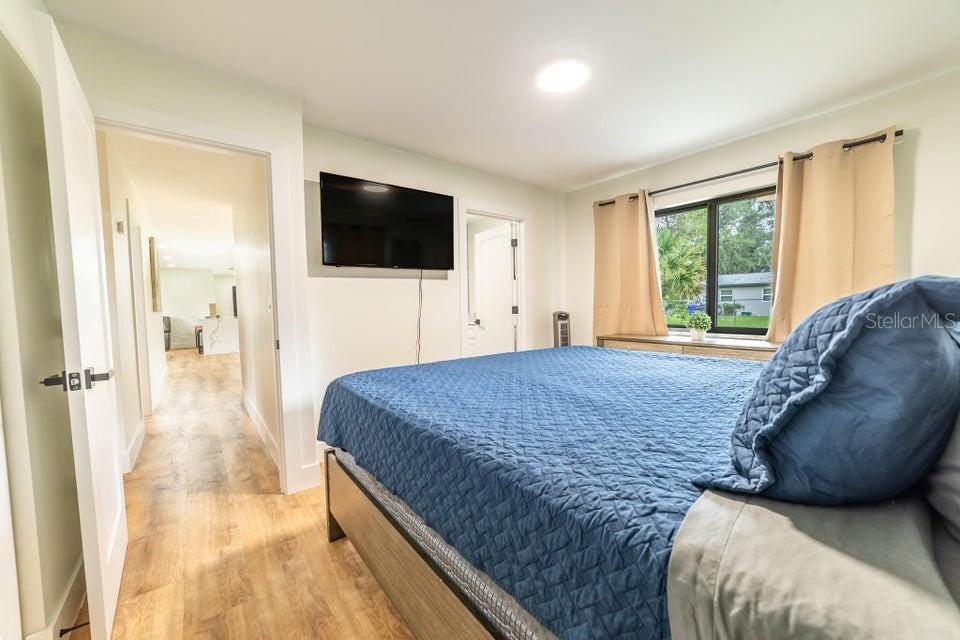 Image 27 of 62 For 809 12th Street