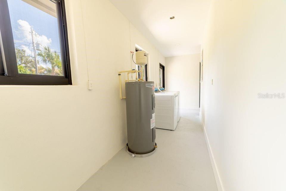 Image 45 of 62 For 809 12th Street