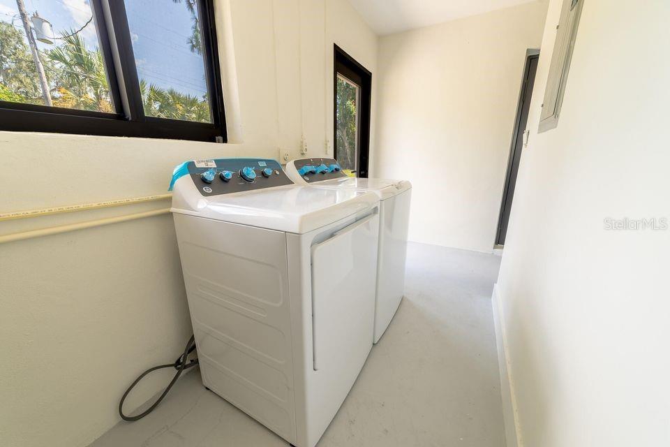 Image 46 of 62 For 809 12th Street