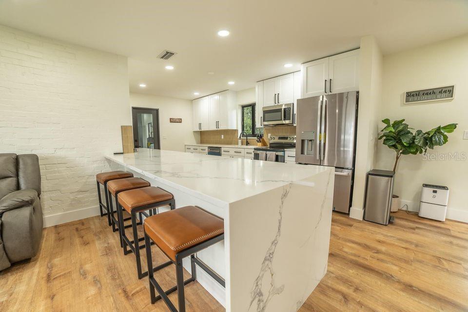 Image 7 of 62 For 809 12th Street