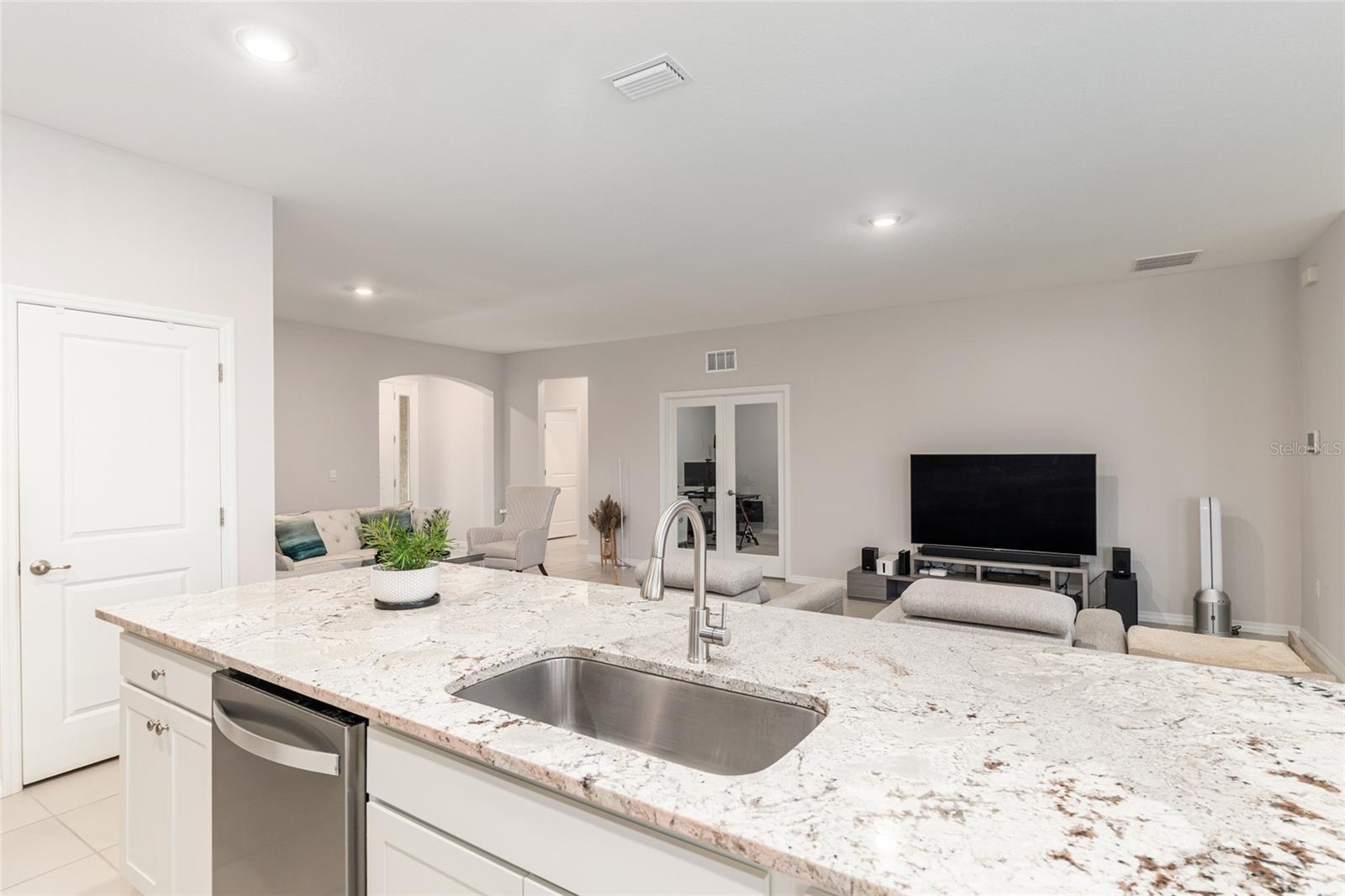 Image 32 of 63 For 6243 89th Street Road