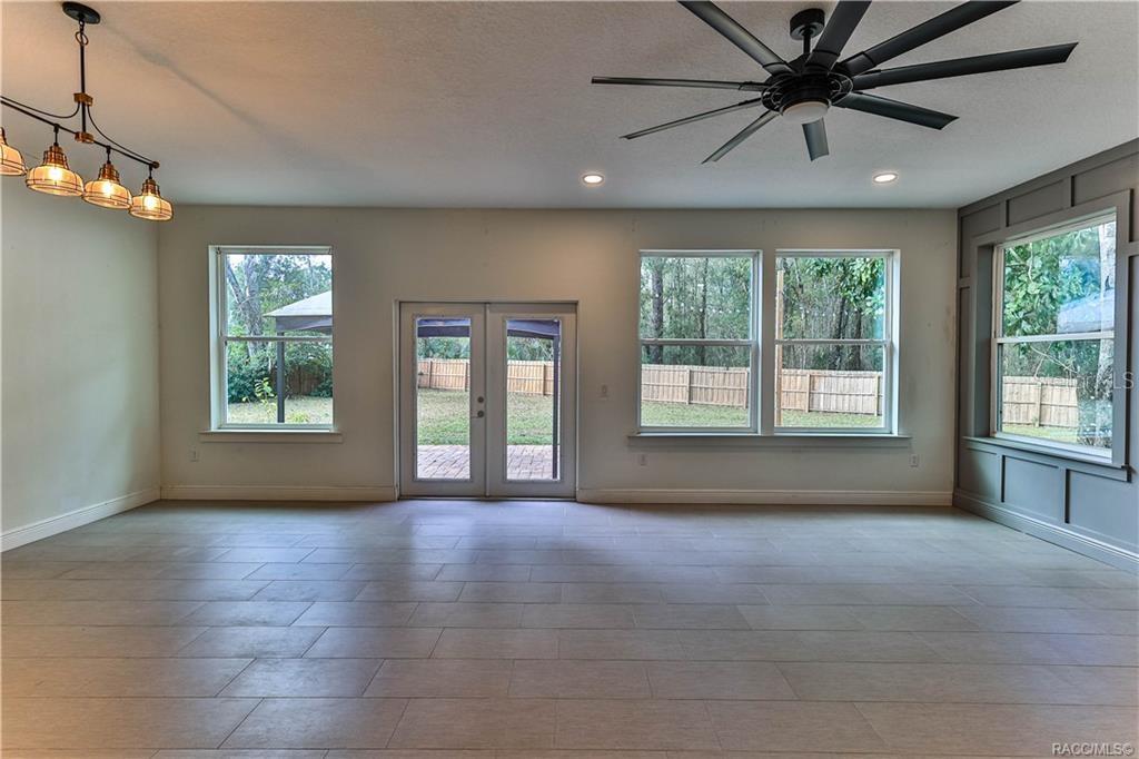 Image 15 of 34 For 110 Rooks Avenue