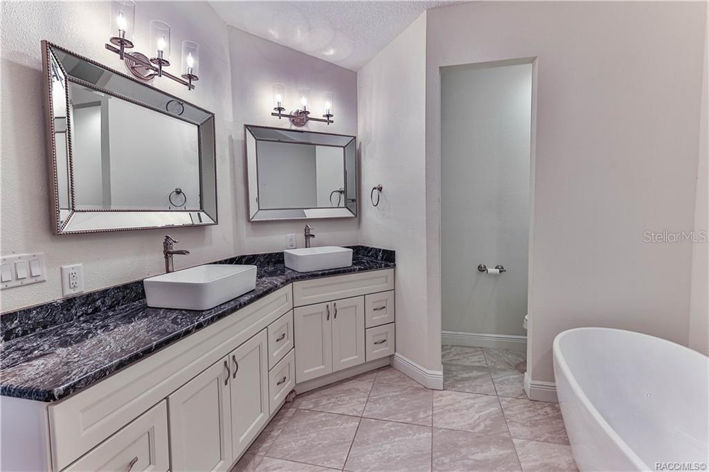 Image 31 of 34 For 110 Rooks Avenue