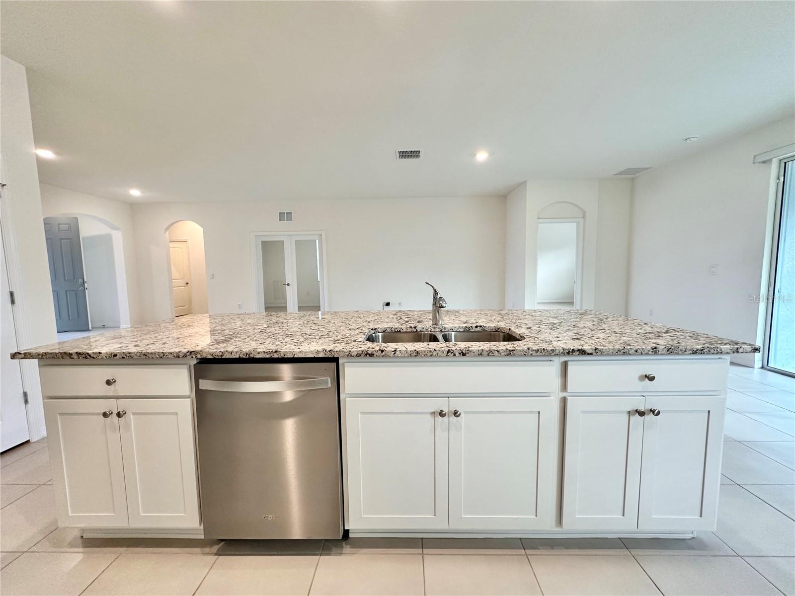 Image 18 of 21 For 6185 93rd Loop