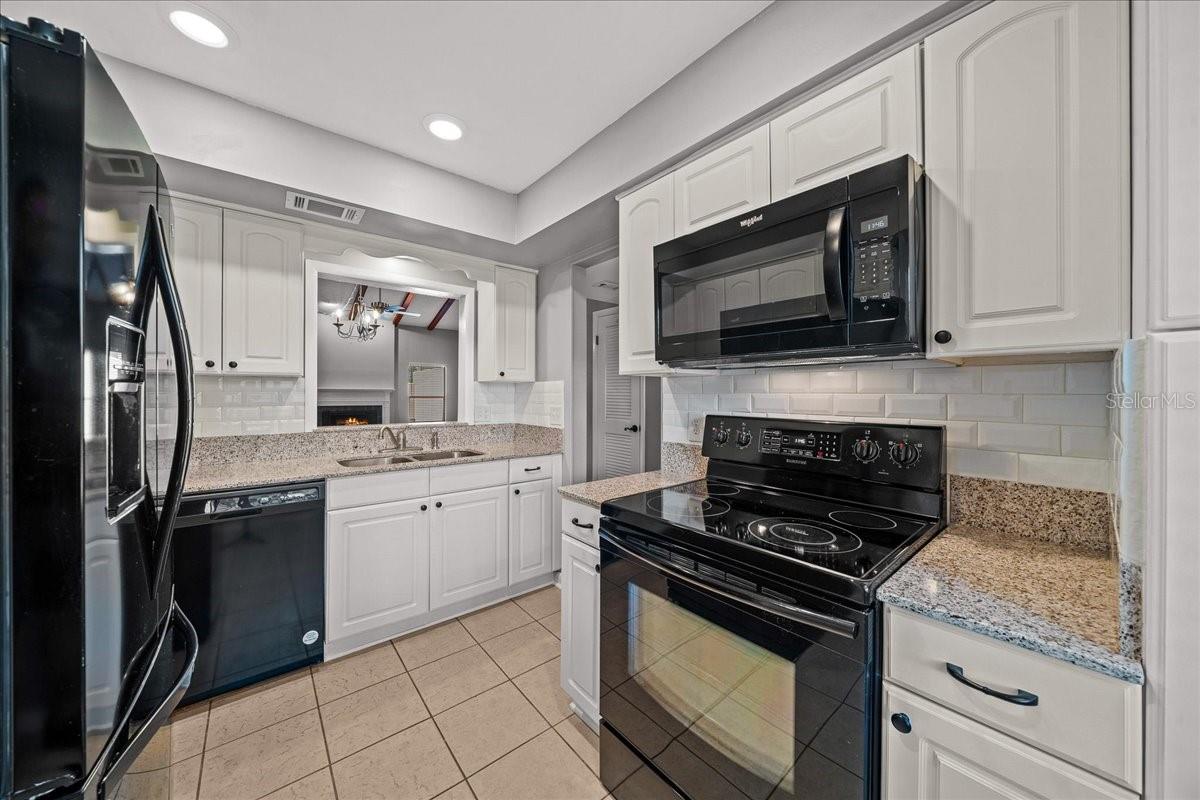 Image 12 of 52 For 3824 19th Street Circle