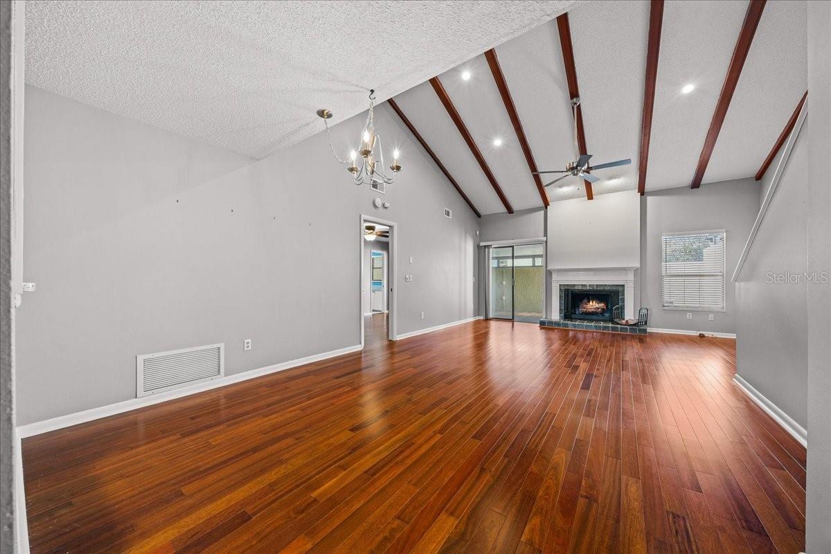 Image 18 of 52 For 3824 19th Street Circle