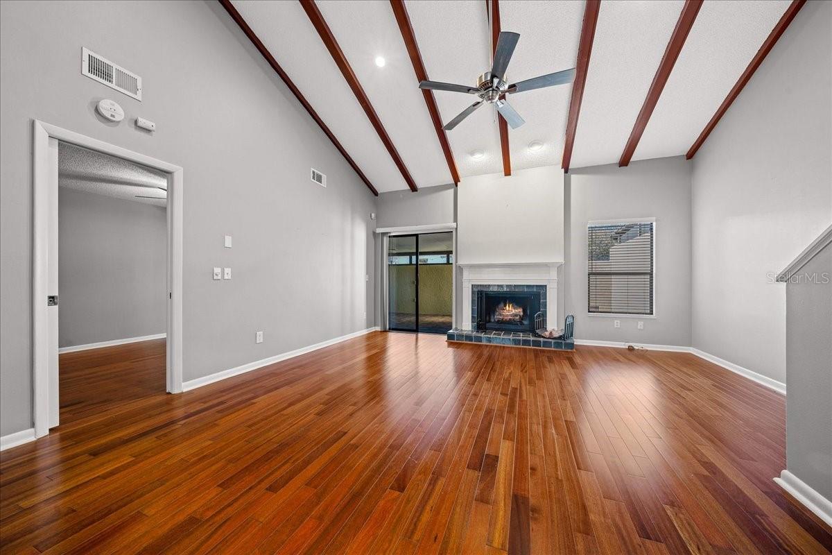 Image 25 of 52 For 3824 19th Street Circle